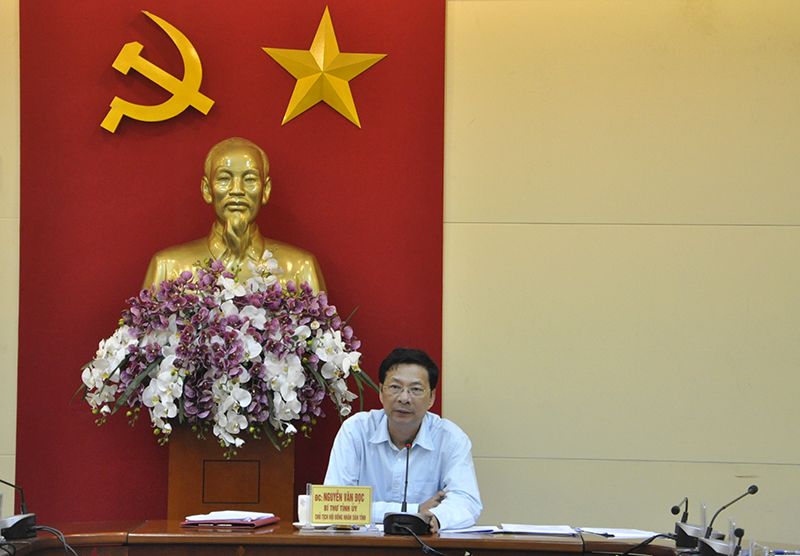 Bí thư Tỉnh ủy Nguyễn Văn Đọc kết luận buổi giao ban.