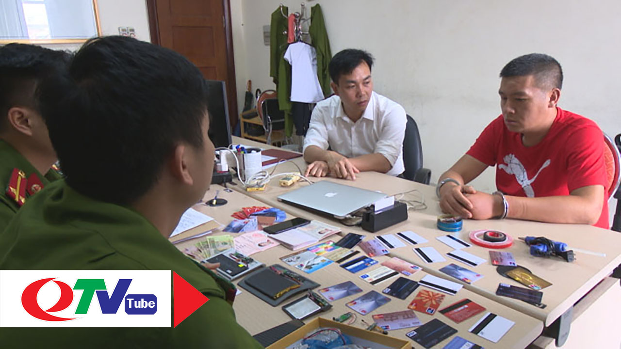 Bắt đối tượng người Trung Quốc dùng thẻ ATM giả rút trộm tiền
