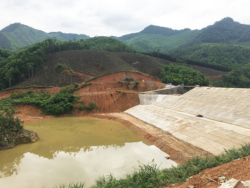 Hồ Khe Mười, thôn Khe Mười, xã Đồn Đạc sẽ cung cấp nước sinh hoạt cho 1500 hộ dân các thôn của xã Đồn Đạc và Nam Sơn