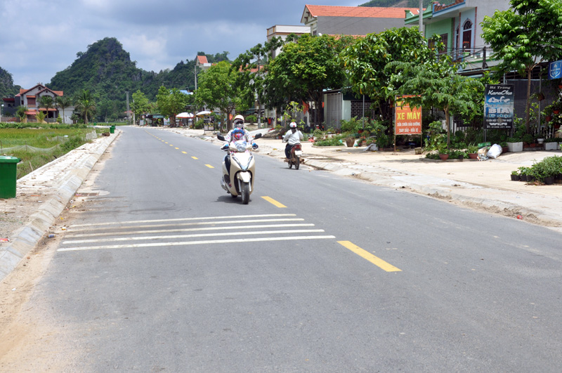 Đoạn đường qua địa bàn xã Sơn Dương được nâng cấp, đưa vào sử dụng từ cuối năm 2017 tạo thuận lợi đã và đang phát huy hiệu quả về kinh tế - xã hội trên địa bàn