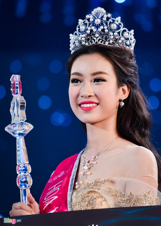 Đỗ Mỹ Linh đăng quang Hoa hậu Việt Nam 2016 và sẽ đảm nhận vai trò giám khảo khi còn đương nhiệm.
