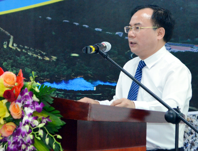 Đồng chí Ngyễn Văn Sinh, Thuws trưởng Bộ Xây dựng phát biểu chỉ đạo tại Hội thảo