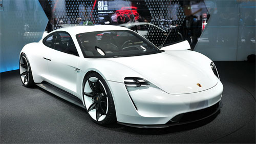 Porsche Mission E concept xuất hiện năm 2015 và dự kiến đi vào sản xuất trong 2019. Ảnh: sqltechnology.