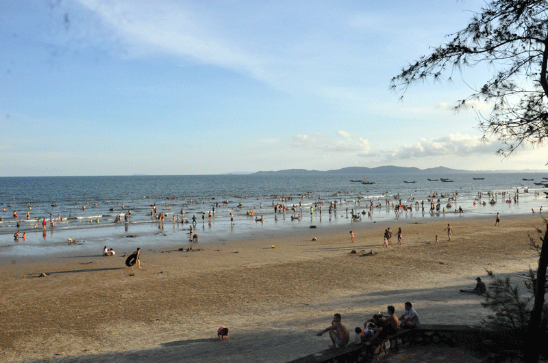 Bãi biển Trà Cổ