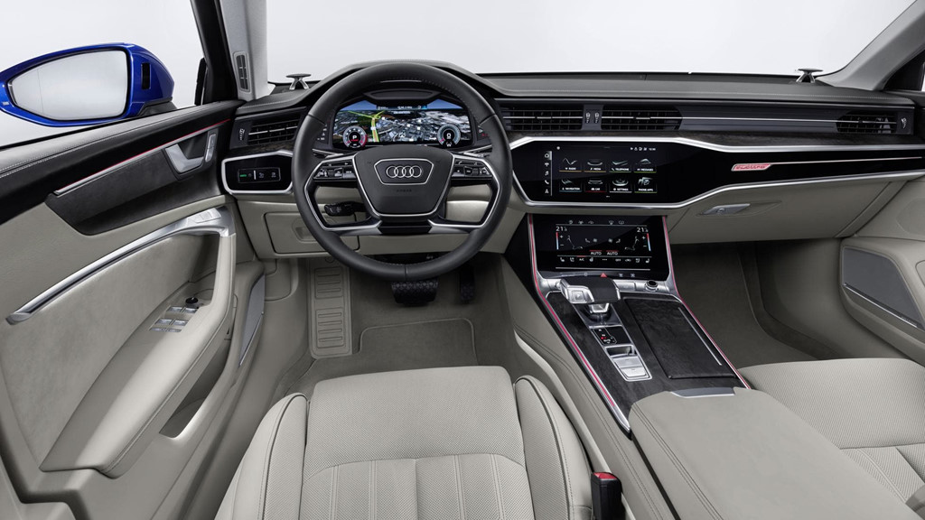 Nội thất của Audi S6 2019 tương tự A6, chỉ khác biệt ở chất liệu bọc ghế, không gian nội thất rộng hơn, thêm khoảng để chân cho cả hàng ghế trước và sau. Điều đó có nghĩa trước vô lăng Audi S6 2019 là màn hình lái ảo 12,3 inch, thêm màn hình head-up chiếu thông tin lên kính chắn gió, cùng hai màn hình trung tâm phía trước kích thước 10,1 inch và 8,6 inch, cho phép truy cập vào hệ thống của xe.