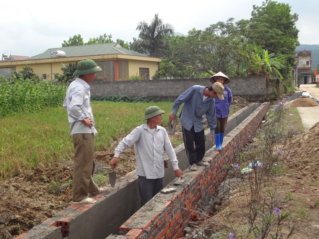 Hệ thống kênh mương ở thôn Trại Mới A, xã Bình Khê, TX Đông Triều được đầu tư xây mới, bảo đảm dẫn nước phục vụ sản xuất nông nghiệp của người dân.
