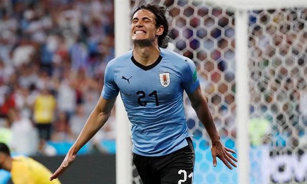 Cavani lập cú đúp, Uruguay loại Bồ Đào Nha