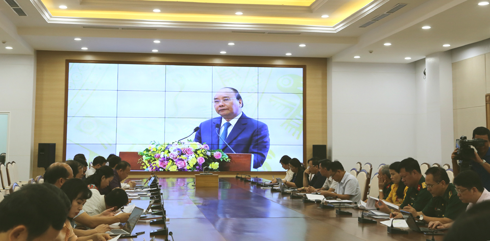 Điểm cầu tỉnh Quảng Ninh tham dự phiên họp trực tuyến của Chính phủ 6 tháng đầu năm 2018.