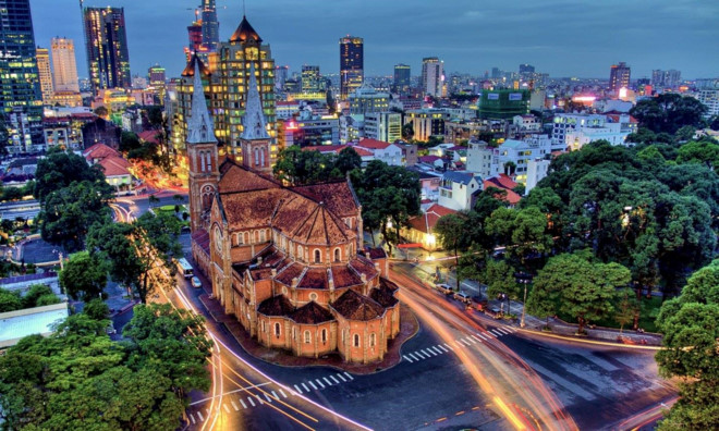 6 điểm đến hấp dẫn nhất Việt Nam do tạp chí du lịch Rough Guides (Anh) bầu chọn - ảnh 4Vẻ đẹp của Nhà thờ Đức Bà. Ảnh: Marty Windle