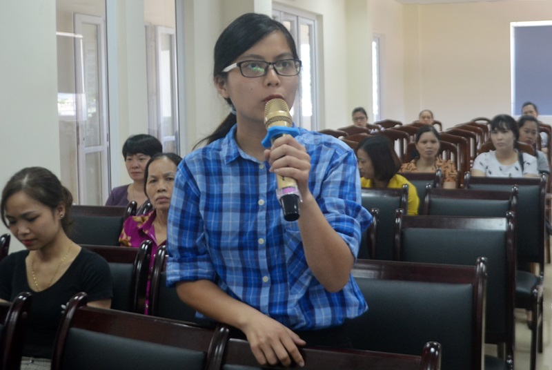 Đại diện Công ty TNHH MTV Bóng đá Quảng Ninh phát biểu ý kiện tại hội nghị.