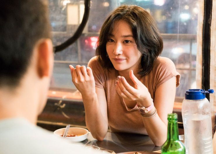 Jeon Jong-seo là gương mặt còn rất mới của điện ảnh Hàn Quốc, nhưng cô mới là người để lại nhiều ấn tượng hơn cả sau Burning.