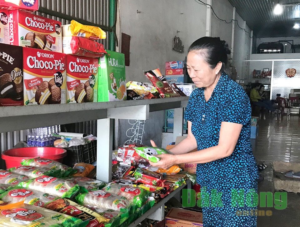 Bà Hành vẫn đang còn sống khỏe mạnh và buôn bán tại thôn 3, xã Nhân Cơ (Đắk R’Lấp). Ảnh: baodaknong.org.vn