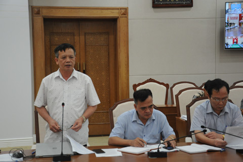 Đồng chí Vũ Văn Khánh, Giám đốc Sở GTVT phát biểu tại hội nghị 