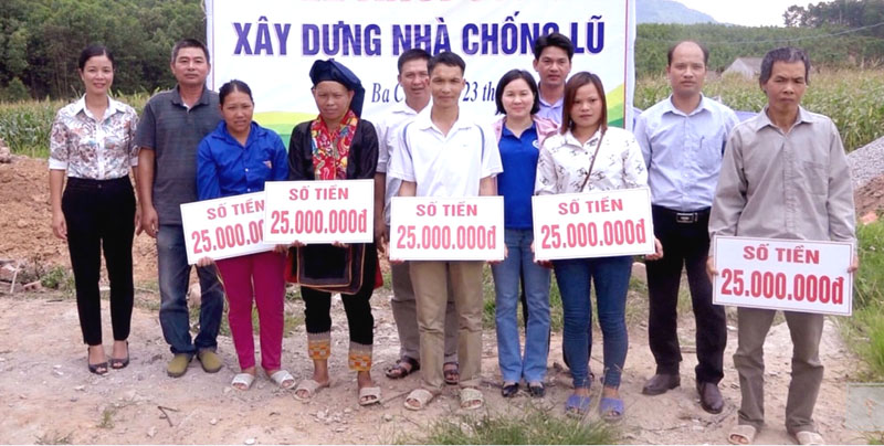 Khởi công làm nhà chống lũ cho hộ nghèo tại các xã Nam Sơn, Đạp Thanh