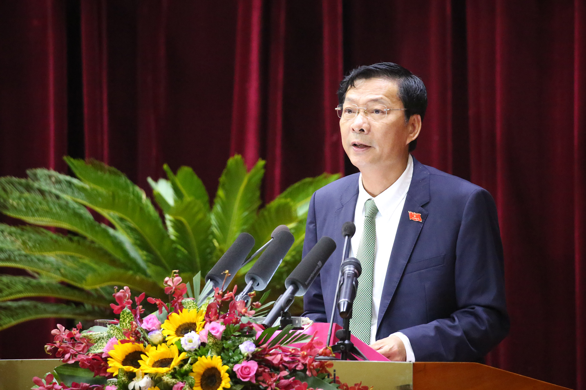 Đồng chí Nguyễn Văn Đọc, Bí thư Tỉnh ủy, Chủ tịch HĐND tỉnh, phát biểu khai mạc kỳ họp.