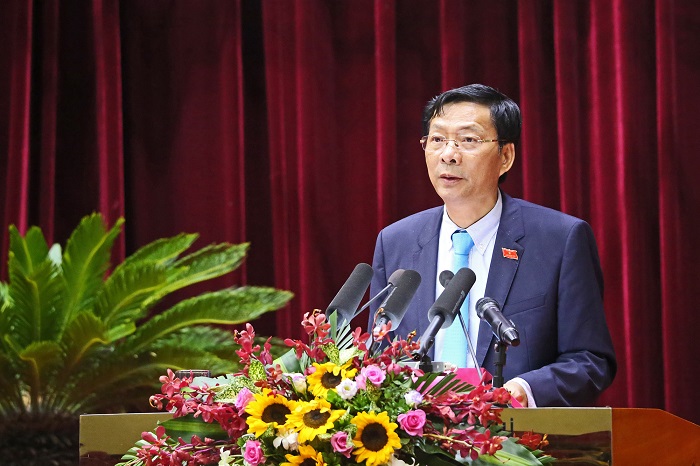 Đồng chí Nguyễn Văn Đọc, Bí thư Tỉnh ủy, Chủ tịch HĐND phát biểu bế mạc kỳ họp.