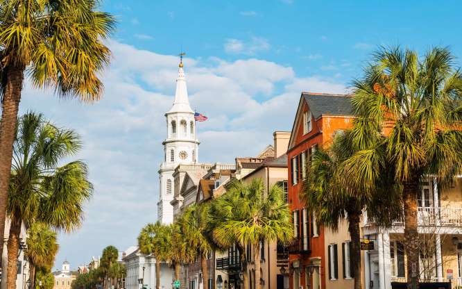 Thành phố Charleston thuộc bang South Carolina  mới đây được bình chọn là “Thành phố thân thiện nhất thế giới” (World's friendliest cities) trong cuộc khảo sát thường niên do tạp chí du lịch danh tiếng Conde Nast Traveler (Mỹ) thực hiện.