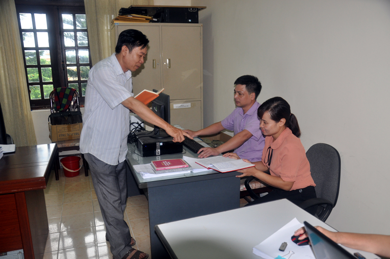 Chi bộ Cơ quan Ủy ban Kiểm tra Huyện ủy Đầm Hà bàn biện pháp triển khai công tác kiểm tra, giám sát và thi hành kỷ luật trong Đảng