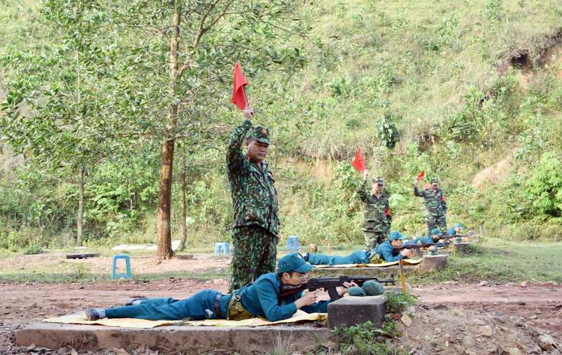 Cán bộ chiến sĩ LLVT huyện Tiên Yên thực hiện tốt công tác huấn luyện, sẵn sàng chiến đấu. 