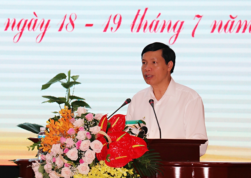 Đồng chí Nguyễn Đức Long, Phó Bí thư Tỉnh ủy, Chủ tịch UBND tỉnh, Đại biểu HĐND tỉnh ứng cử tại thành phố Uông Bí dự và có ý kiến chỉ đạo.