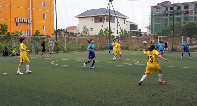 Giải bóng đá nữ được tổ chức định kỳ hàng năm do Cụm văn hóa thể thao CNVC-LĐ Tuần Châu tổ chức.