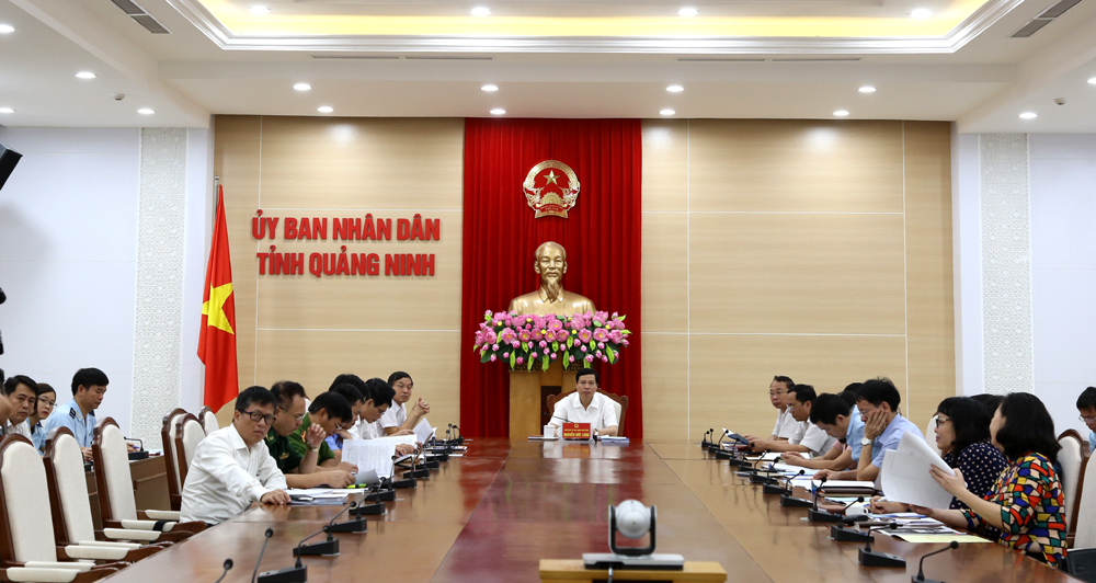 Quang cảnh hội nghị tại điểm cầu Quảng Ninh.