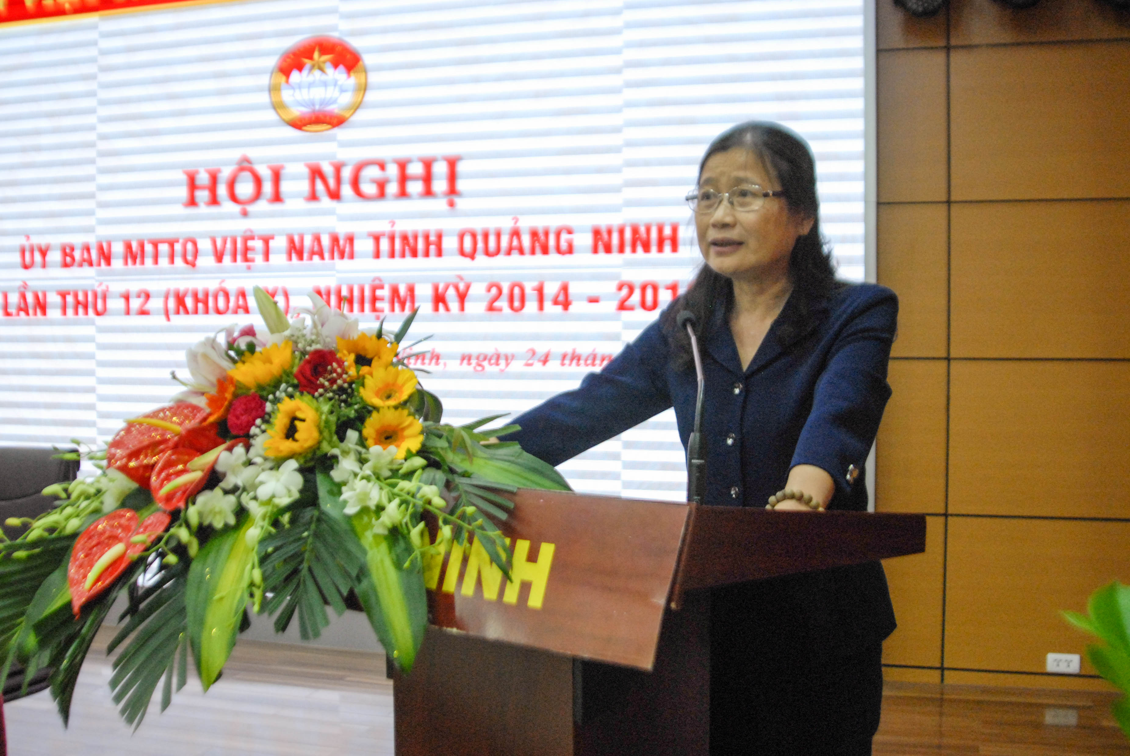 Đồng chí Đỗ Thị Hoàng, Phó Bí thư Thường trực Tỉnh ủy, phát biểu tại hội nghị.