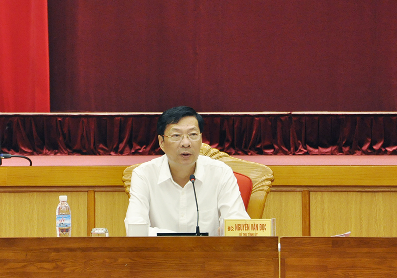Bí thư Tỉnh ủy Nguyễn Văn Đọc kết luận nội dung cuộc họp.