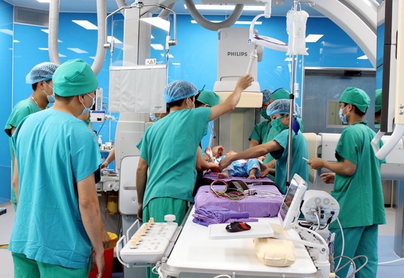 Hệ thống máy chụp mạch xóa nền 2 bình diện DSA được đầu tư tại Bệnh viện Sản Nhi Quảng Ninh.