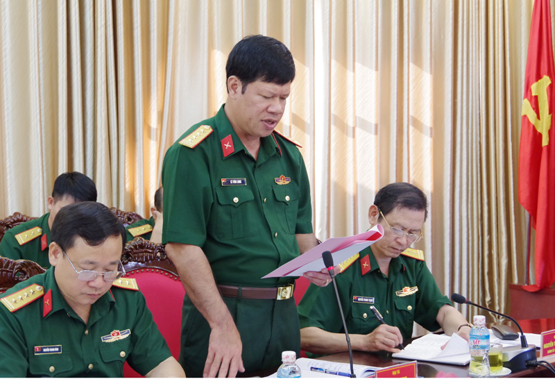 Trung tướng Vũ Hải Sản, Ủy viên Trung ương Đảng, Tư lệnh Quân khu 3 kết luận buổi kiểm tra.