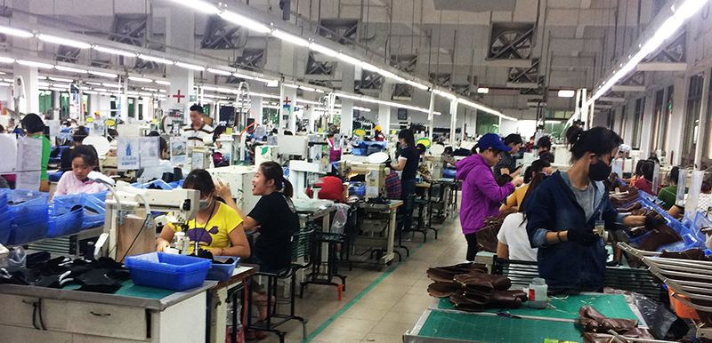 Chi nhanh Công ty giày da Sao Vàng là một trong những doanh nghiệp tiêu biểu trong nộp thuế của thành phố Uông Bí