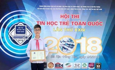 Em Trần Ngọc Hưng, học sinh Trường THCS Mạo Khê II (TX Đông Triều) đoạt giải khuyến khích tại hội thi.