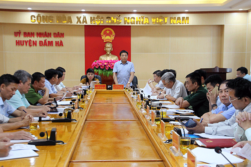 Đồng chí Nguyễn Văn Thắng, Phó Chủ tịch UBND tỉnh kết luận tại buổi làm việc với huyện Đầm Hà.