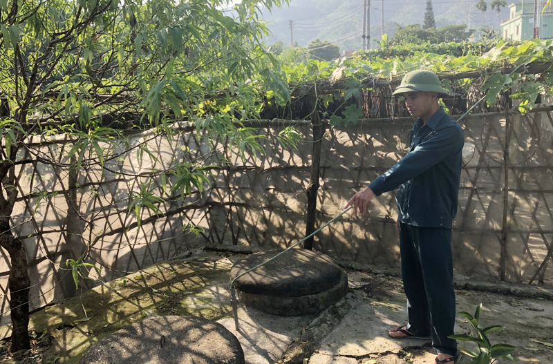 Hầm biogas xử lý chất thải chăn nuôi của gia đình anh Lê Minh Mười, thôn 7, xã Hạ Long,