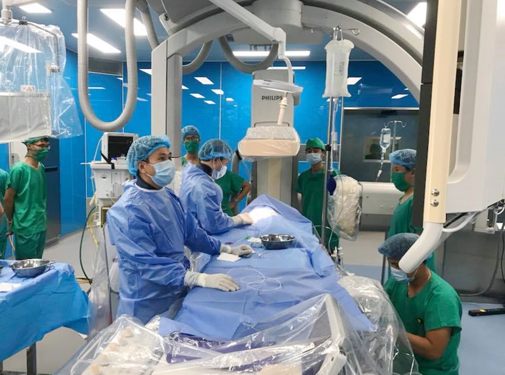 Các bác sĩ Bệnh viện Sản Nhi đã được đào tạo và tiếp nhận chuyển giao kỹ thuật can thiệp tim mạch từ Bệnh viện Nhi Trung ương.