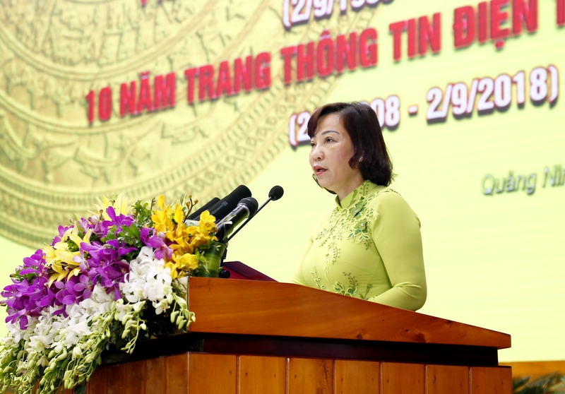 Đồng chí Vũ Thị Thu Thủy, Phó Chủ tịch UBND tỉnh phát biểu tại lễ kỷ niệm.