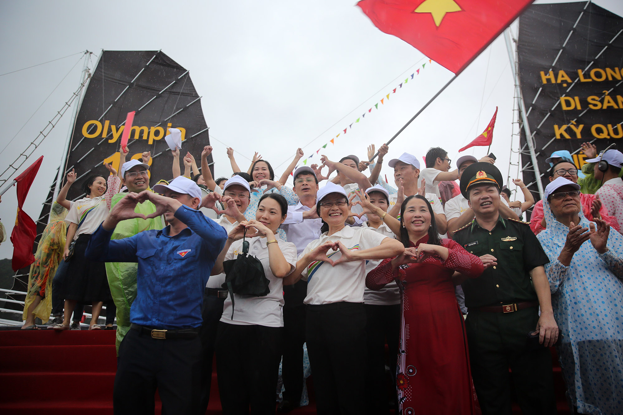 Chúc mừng Hoàng Cường, chúc mừng em vì đã mang lại niềm tự hào cho toàn thể ngừoi dân Quảng Ninh ngày hôm nay.