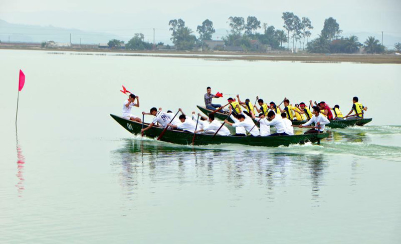 Lễ Hội đua thuyền truyền thống xã Đồng Rui luôn mang đến cho du khách những trải nghiệm thú vị 
