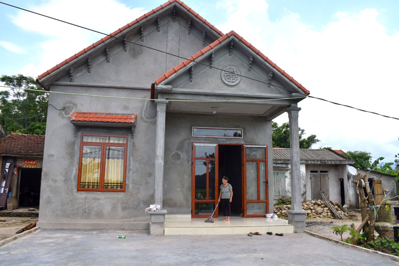 Ngôi nhà mới của gia đình anh Nình Văn Phúc hoàn thành nhờ sự hỗ trợ của nhiều tổ chức ban ngành trên địa àn xã Đông Hải