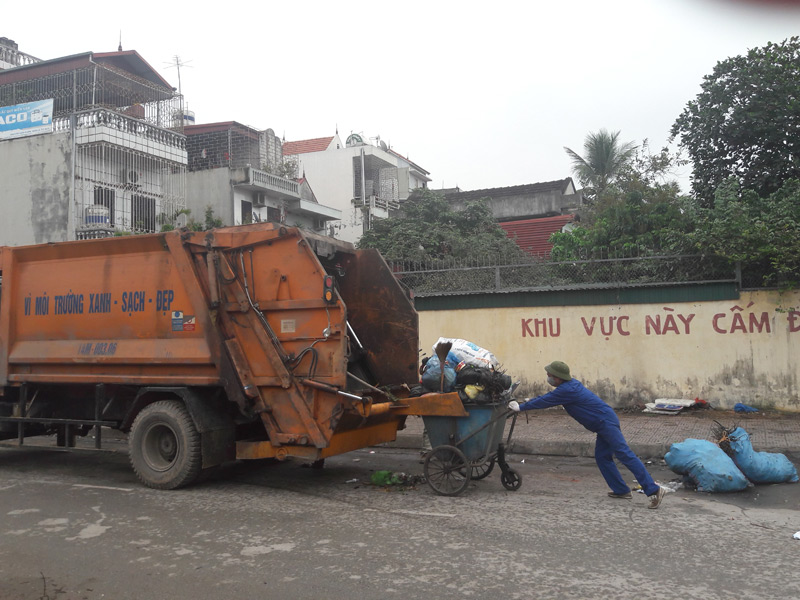 Các điểm tập kết rác thải của TX Quảng Yên đều xa khu dân cư và được dọn đưa đi xử lý ngay trong ngày để đảm bảo môi trường 
