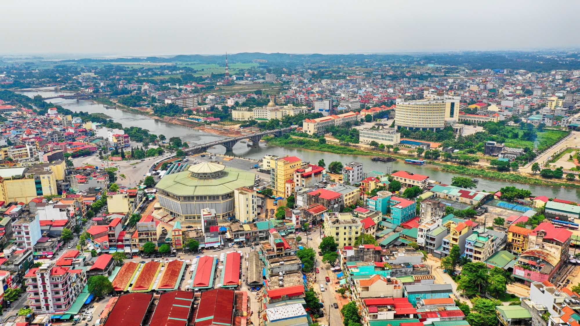 Với những giá trị bền vững, TP Móng Cái đã và đang chuyển mình trở thành một đô thị văn minh, hiện đại nơi địa đầu Tổ quốc.