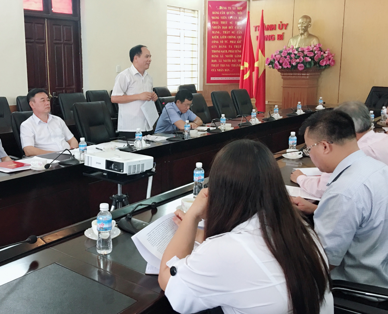 Lãnh đạo Thành ủy Uông Bí làm việc với đoàn công tác Huyện ủy KrôngBuk, tỉnh Đắc Lắk về kinh nghiệm thực hiện Đề án 25. Ảnh: Mai Hương (Trung tâm TT-VH TP Uông Bí))