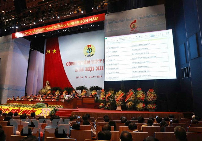 Danh sách các đại biểu được bầu vào Ban chấp hành Liên đoàn Lao động Việt Nam khóa XII. (Nguồn: TTXVN)
