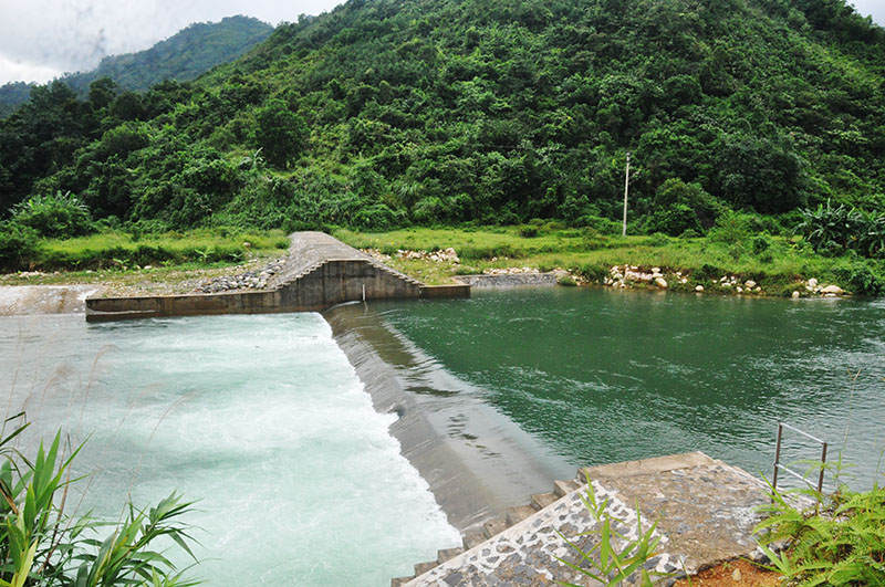 Đập và kênh tưới Thanh Y, xã Quảng Lâm tổng mức đầu tư trên 14,8 tỷ đồng phục vụ nước tưới phục vụ sản xuất nông nghiệp 30ha lúa và hoa màu, nước sinh hoạt cho trên 200 nhân khẩu bản Thanh Y.  