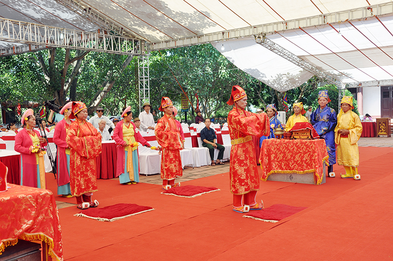 Đội tế thực hiện nghi lễ tế tại lễ hội đền An Sinh 2018.