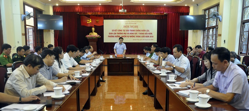 Đồng chí Nguyễn Văn Thắng, Phó Chủ tịch UBND tỉnh,Trưởng BCĐ 389 tỉnh chỉ đạo các thành viên BCĐ 389 trong tỉnh triển khai thực hiện nhiệm vụ công tác phòng chống buôn lậu, gian lận thương mại những tháng cuối năm 2018.