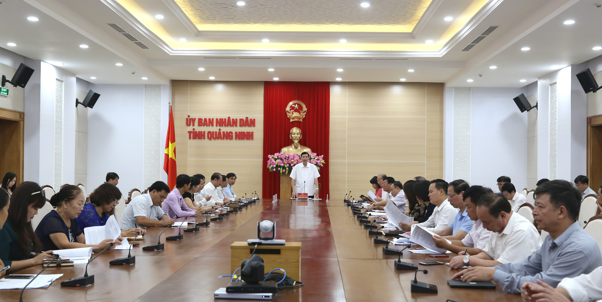 Đồng chí Nguyễn Đức Long, Phó Bí thư Tỉnh ủy, Chủ tịch UBND tỉnh, chủ trì hội nghị.