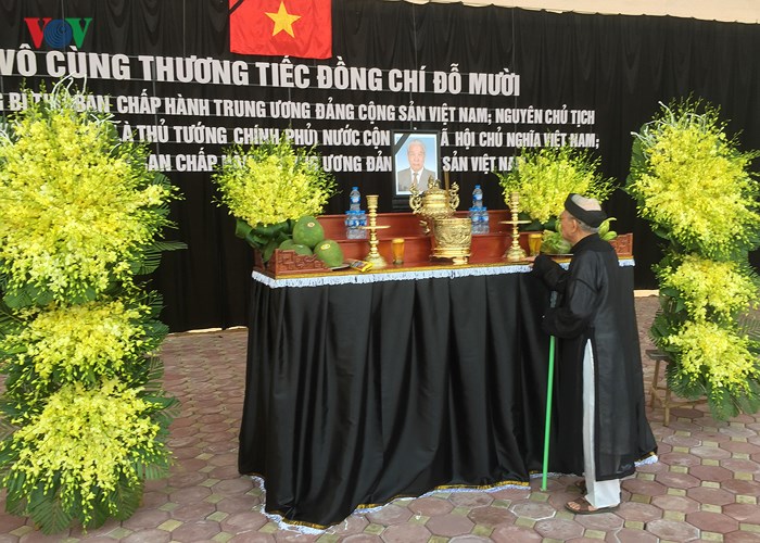 Ông Trần Văn Quảng ở thôn 1, xã Đông Mỹ, xúc động tiếc thương nguyên Tổng Bí thư Đỗ Mười.