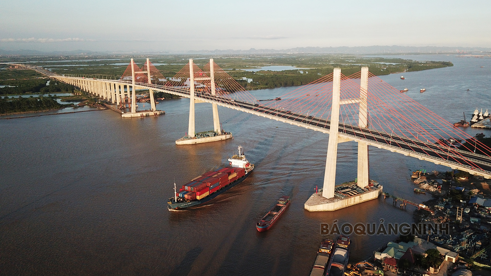 Cầu Bạch Đằng, cao tốc Hạ Long - Hải Phòng