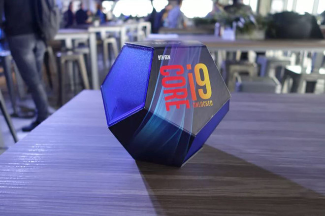 Bộ xử lý Core i9 mới nhất được Intel giới thiệu có khả năng hỗ trợ chơi game tốt hơn.Ảnh: The Verge.